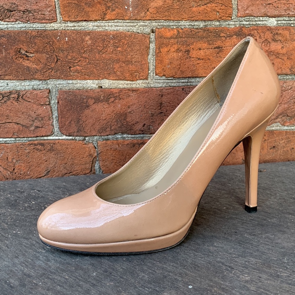 Stuart Weitzman Adobe Beige Heels